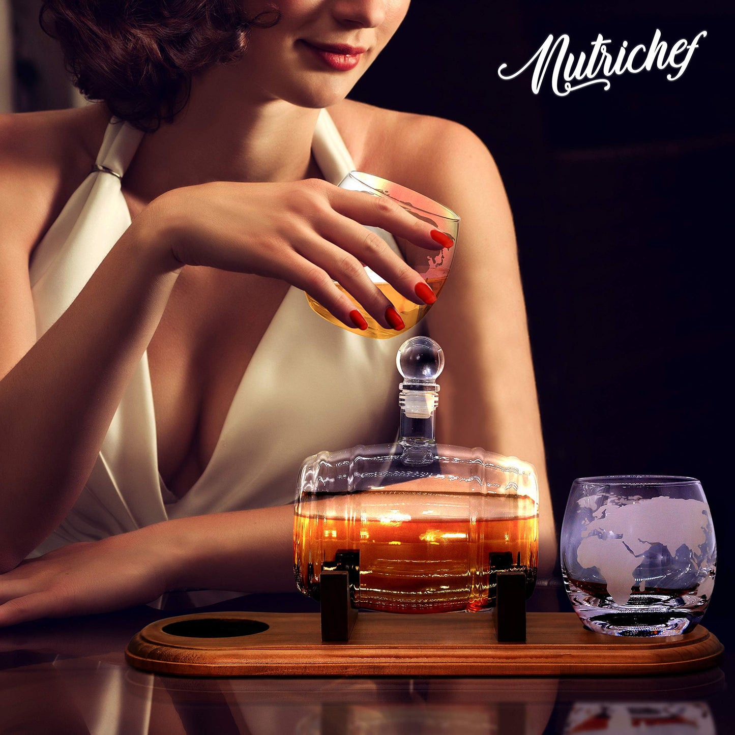 NutriChef Glass Whiskey Decanter - 750ml Barrel Whiskey Carafe Alcohol Decanter Set with Glasses, Liquor Decanter w/ Stopper & Base, For Brandy Wine Cognac Rum Gin Scotch Bourbon - NCGDS19