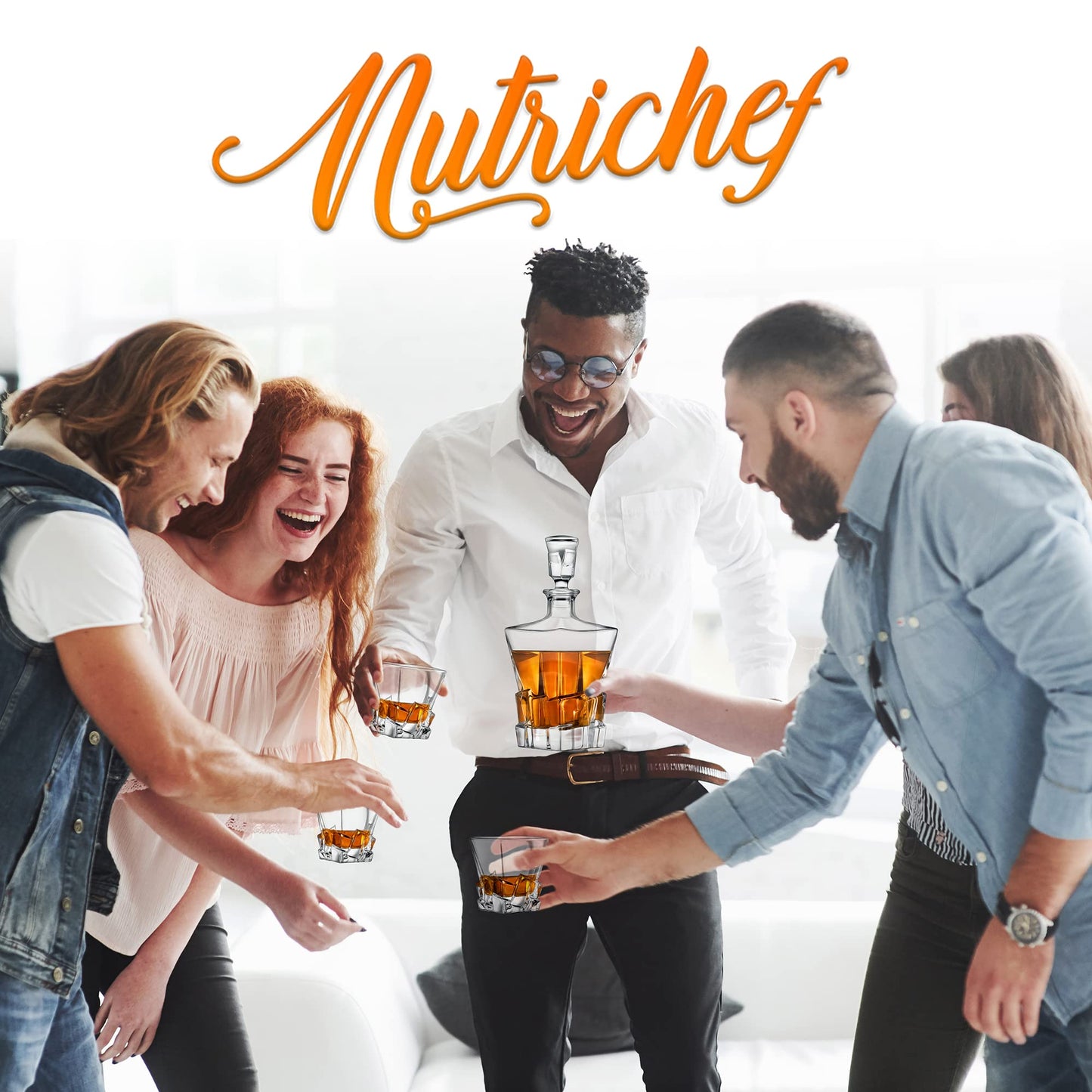 NutriChef Home Bar Whiskey Decanter Set, Glass Decanter with Four 800ml Whiskey Glasses, Elegantly Styled with Real Crystal for Maximum Flavor and Shelf Life, Naturally Aerates, Dishwasher Safe