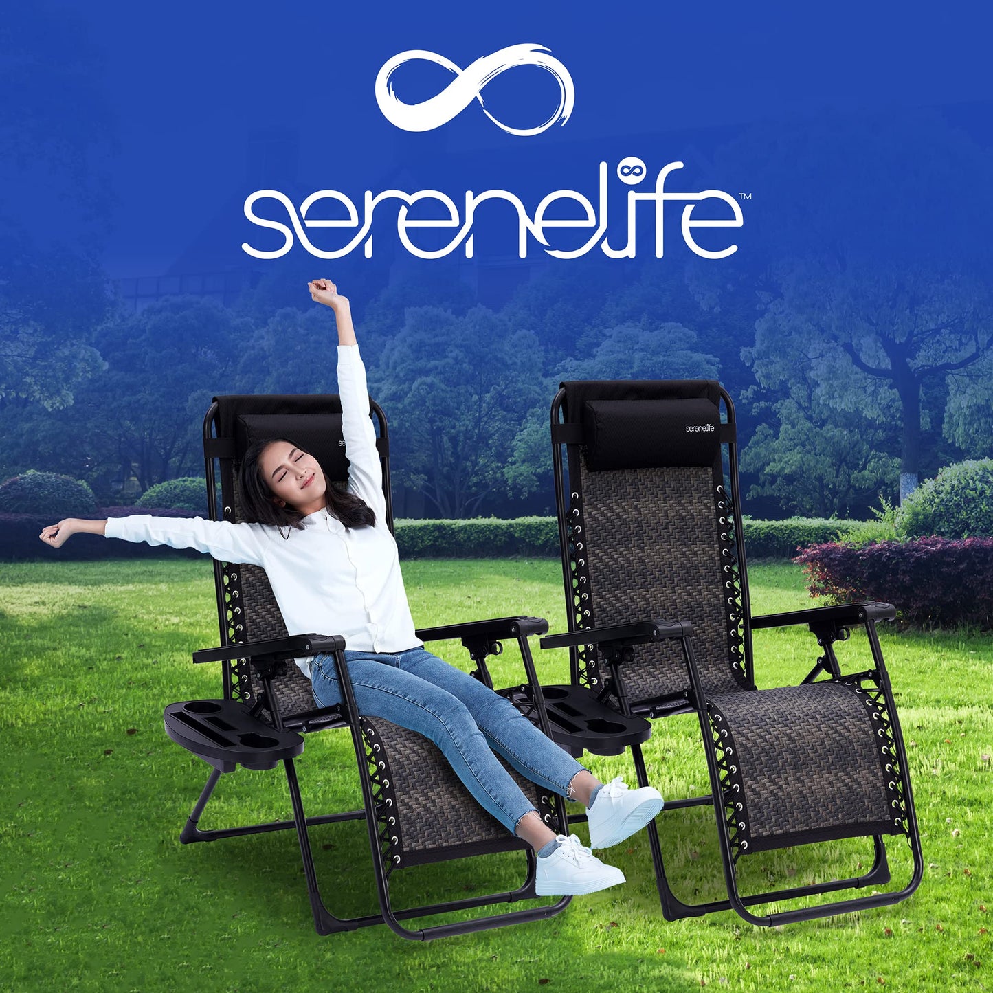 SereneLife 2-Pack Rattan Zero Gravity Chairs – Adjustable Recliners with Side Table, Cup Holders & Pillow, Foldable Outdoor Lounge Set for Patio, Lawn or Deck – 265 lbs Capacity, Brown
