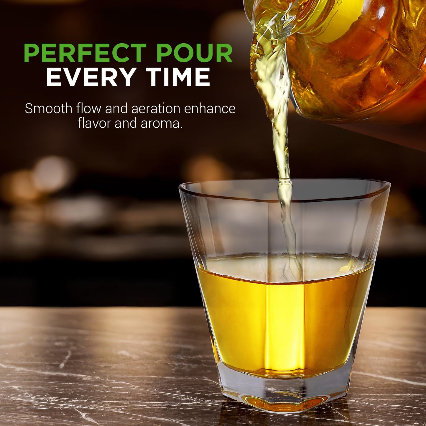 Nutrichef Whiskey Decanter - Classic Glass Liquor Decanter w/ Weighted Bottom, Cadeau Homme, Best Gifts for Husband, Easy to Clean, BPA Free, 850 ml